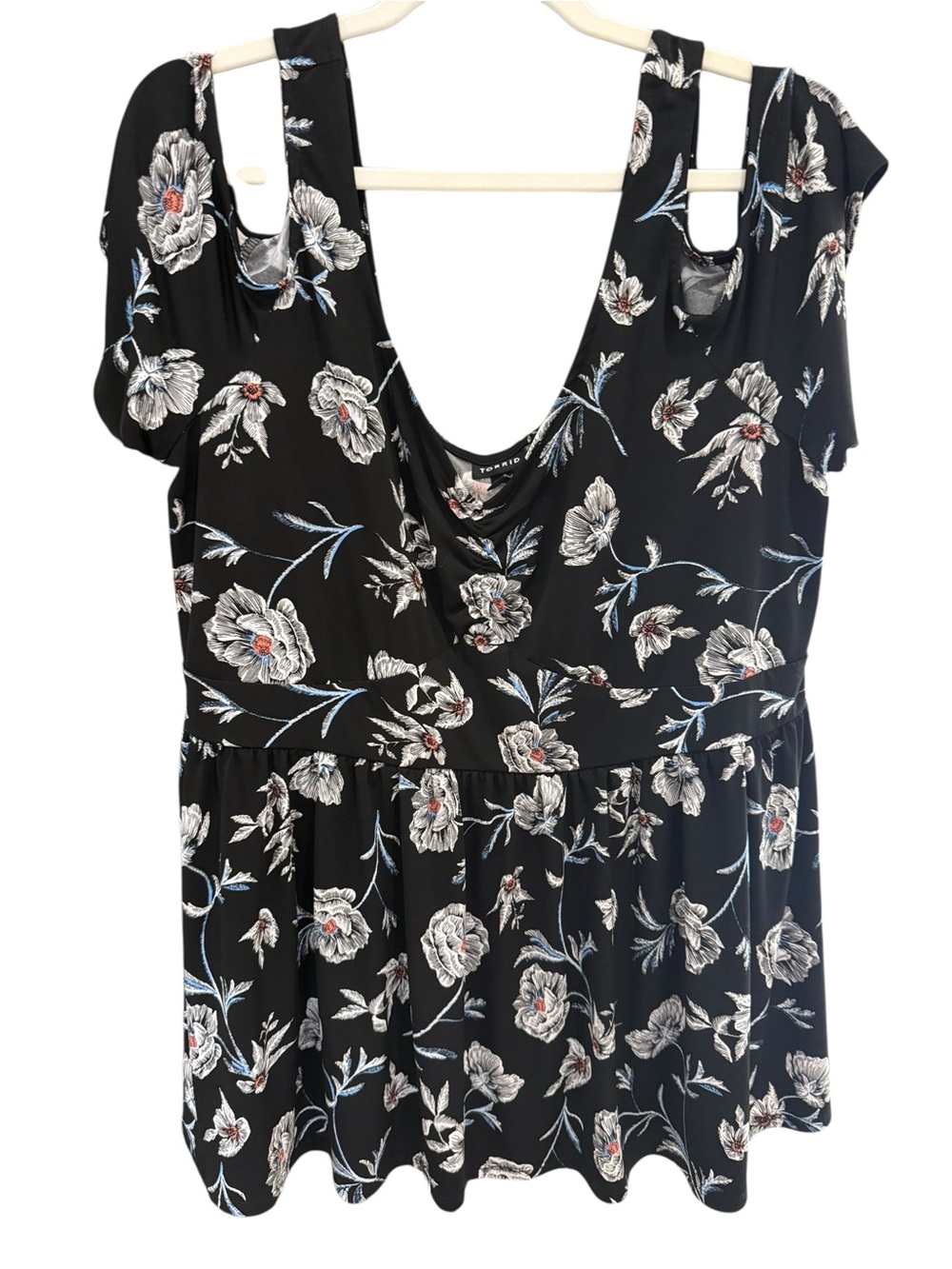 Torrid Black Floral Cold Shoulder Cowl Neck Blouse Top Size 2 (2X)